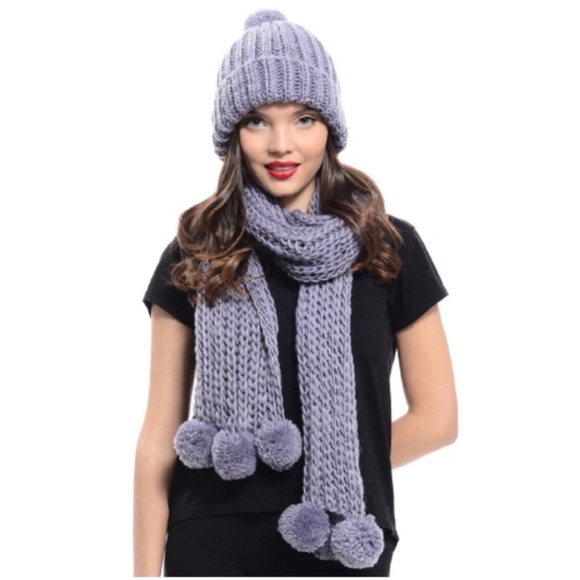 Boutique Accessories - Gray Vegan Chunky Knit Hat Scarf Set NWT